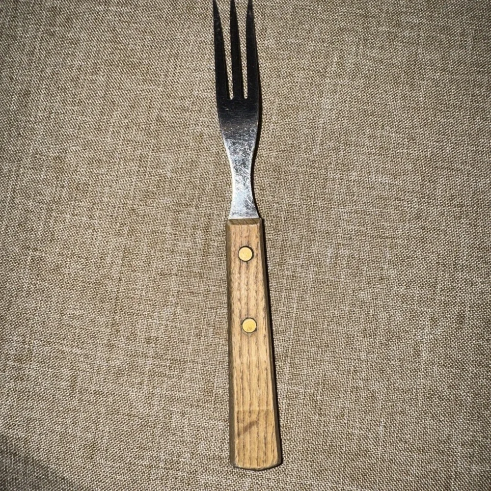 VTG  Ekco 3 Prong Tine Dinner Fork 7.5